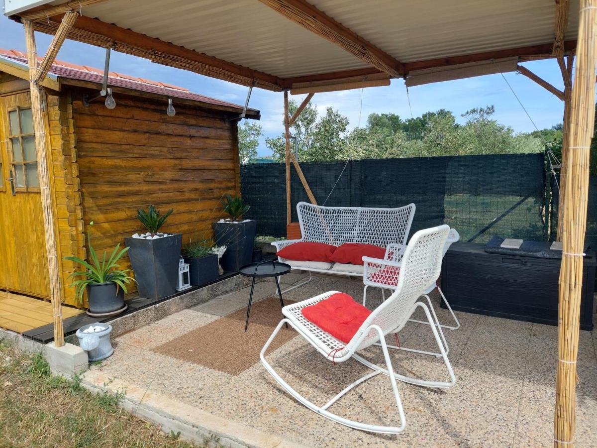 Holiday House Romi Пула Екстериор снимка